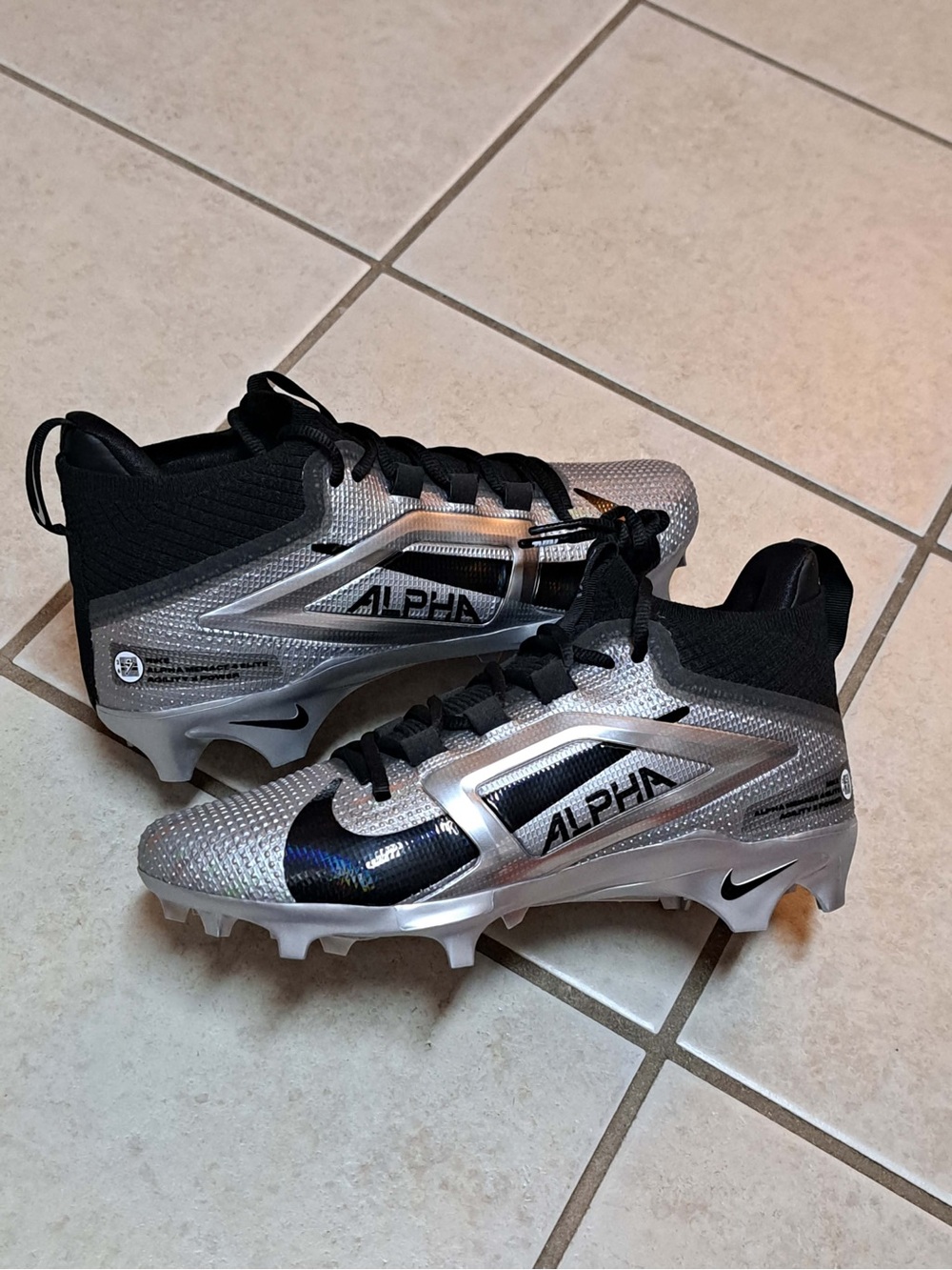 Nike Saquon Barkley x Alpha Menace 4 Elite 'Black Metallic Silver' - Men Sz 7.5